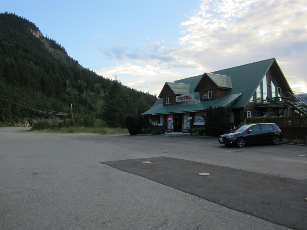 Jade Mountain Motel Chase 외부 사진